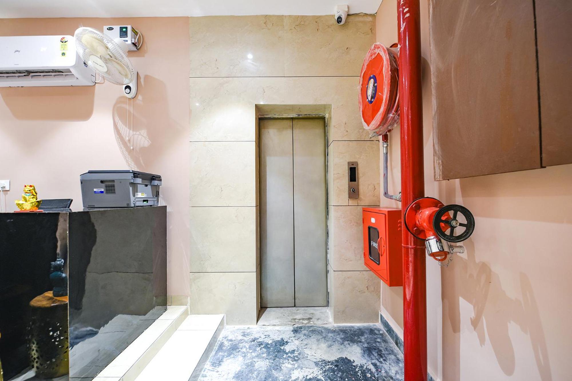 Fabhotel Supreme Suites 루드히아나 외부 사진
